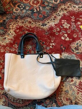 Women’s Two-Tone Leather Tote Bag with Black Pouch - Creamy Pink and Black